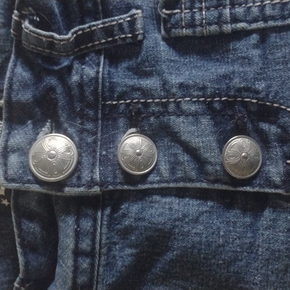 A pair of Lei denim shorts - Picture 4 of 4